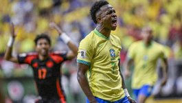 再次吸引了 再次吸引了